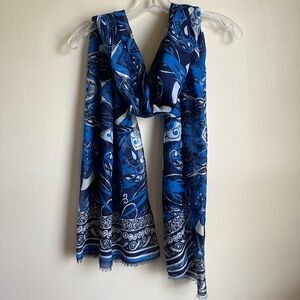 Blue and White Patterned Scarf